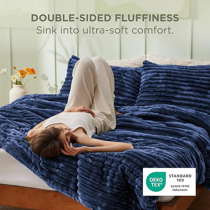 Bedsure Queen Comforter Set - GentleSoft™ 3 Pieces Fluffy Double-Side Fleece Comforter Set, Cozy Striped Room Decor Aesthetic, Luxury Navy Bedding Queen Size with 2 Pillowcases, 90x90 Inches