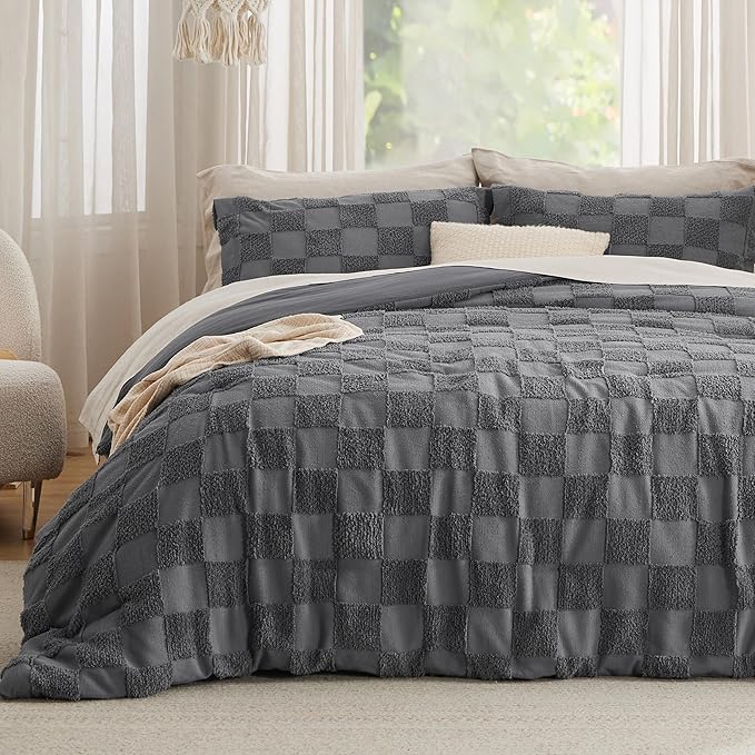 Bedsure Queen Size Comforter Set Dark Grey, Boho Tufted Bed Set, Checkered Farmhouse Shabby Chic Bedding, 3 Pieces, 1 Plaid Geometric Comforter and 2 Pillow Shams