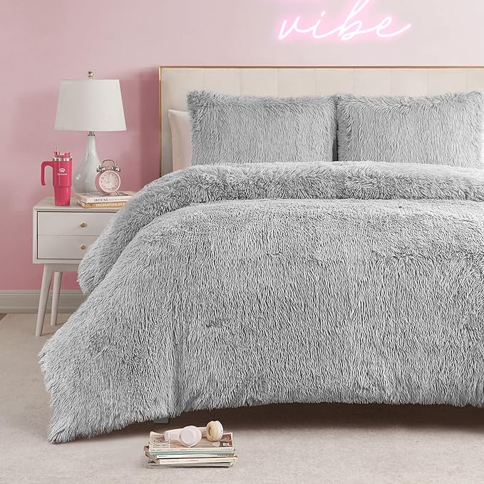 Juicy Couture Shaggy Faux Fur Grey Twin/Twin XL Comforter Set - Soft and Cozy 2-Piece Machine Washable Bedding Comforter and Sham Set