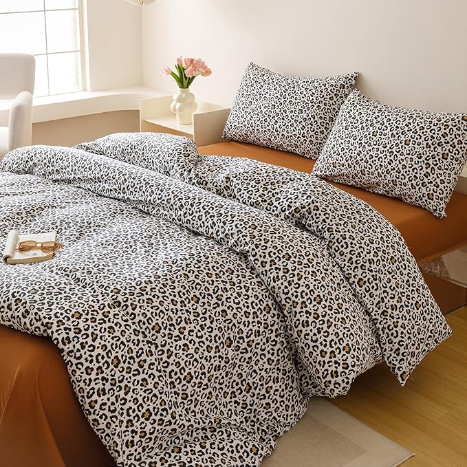 CLOTHKNOW Black Leopard Print Full Size Comforter Set Black White Brown Bedding Comforter Sets Cheetah Print Bedding Sets with 2 x Pillow Cases