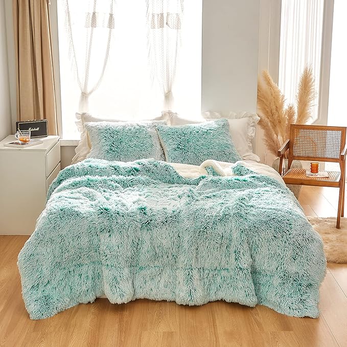 Flysheep Luxury Faux Fur Shaggy Fluffy Comforter Set Full/Queen Size Mixed Aqua and White Long Hair, 3 Pieces Plush Flannel Sherpa Backing Reversible Soft Microfiber Bedding Set Super Warm for Winter