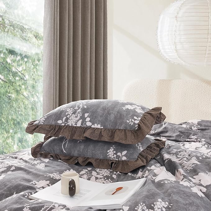 Oli Anderson 3 Piece Floral Comforter Set, Vintage Botanical Print Bedding Set, Farmhouse Lightweight Cottagecore Bed in a Bag with Ruffle Flowers Comforter (Brown, Queen)