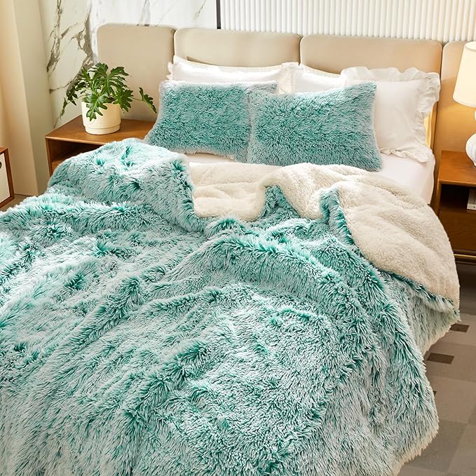 Flysheep Luxury Faux Fur Shaggy Fluffy Comforter Set Full/Queen Size Mixed Aqua and White Long Hair, 3 Pieces Plush Flannel Sherpa Backing Reversible Soft Microfiber Bedding Set Super Warm for Winter