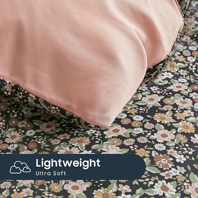 Wake In Cloud - Floral Comforter Set, Cute Vintage Flower Cottagecore Aesthetic for Women Teen Girls, Soft Lightweight Dorm Bedding, 3 Pieces, Black, Twin/Twin XL Size