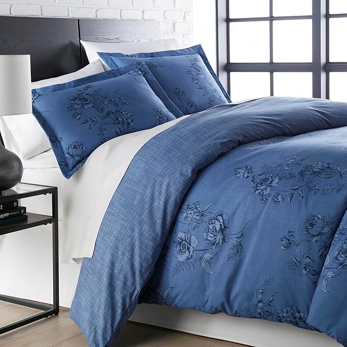 Southshore Fine Living, Inc. Comforter Full Size Set, Down Alternative Floral Comforter with Matching Shams, Reversible Print is 2 Colors in 1, Fits Full & Queen Beds, Blue & White