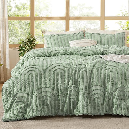 Bedsure Boho Tufted Green Comforter Full Size, GentleSoft™ 3 Pieces Boho Farmhouse Decor Bedding, Arch Shabby Chic Bedding for All Seasons, 1 Bed Comforter, 2 Pillow Shams, 82x86 Inches