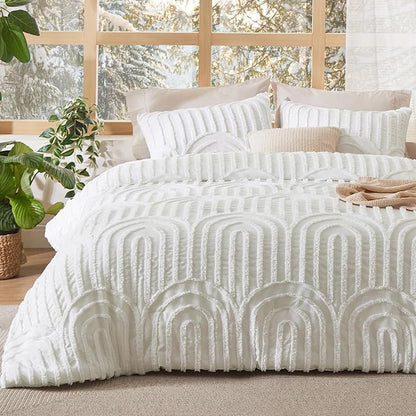 Bedsure Boho Tufted White Comforter Full Size, GentleSoft™ 3 Pieces Boho Farmhouse Decor Bedding, Arch Shabby Chic Bedding for All Seasons, 1 Bed Comforter, 2 Pillow Shams, 82x86 Inches