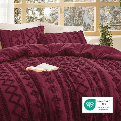 Bedsure Tufted Boho Comforter Set Twin Size - Burgundy Boho Bed Set, GentleSoft™ 2 Pieces Farmhouse Shabby Chic Embroidery Bedding, Gifts for Woman, Soft Jacquard Twin Comforter for All Seasons