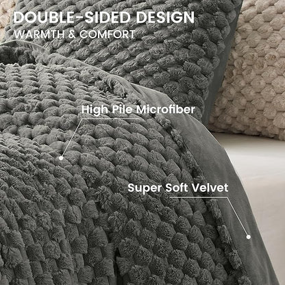 Simple&Opulence Fluffy Faux Fur Comforter Set, Plush Fuzzy Minky Bedding Set, 3 Pieces Warm Soft Comforter Bedding Set for Winter - 1 Shaggy Comforter with 2 Pillow Shams(Queen, Grid - Dark Grey)