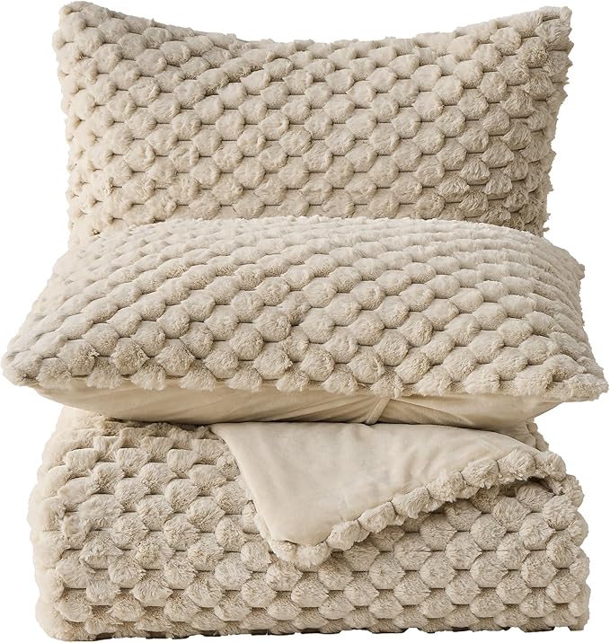 Simple&Opulence Fluffy Faux Fur Comforter Set, Plush Fuzzy Minky Bedding Set, 3 Pieces Warm Soft Comforter Bedding Set for Winter - 1 Shaggy Comforter with 2 Pillow Shams(King, Grid - Khaki)