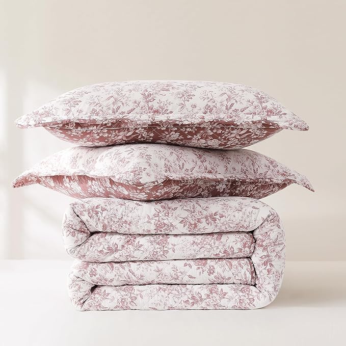 Lush Decor Peony Toile Reversible Cotton Quilt 3 Piece Set Full/Queen Rosewood - Floral Quilt - Pink Bedding Set - Scalloped Edge - Coquette Decor