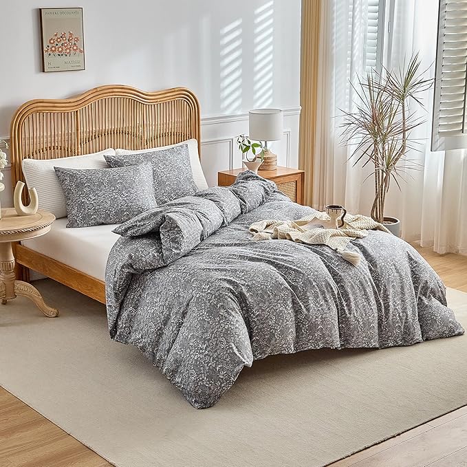 Farmhouse Lightweight Bedding Comforter Set, 1x90x90 Inch Microfiber Comforter with 2x20x26 Pillowcases, Cozy Soft Warm Comforter Set for Bed, Queen Size