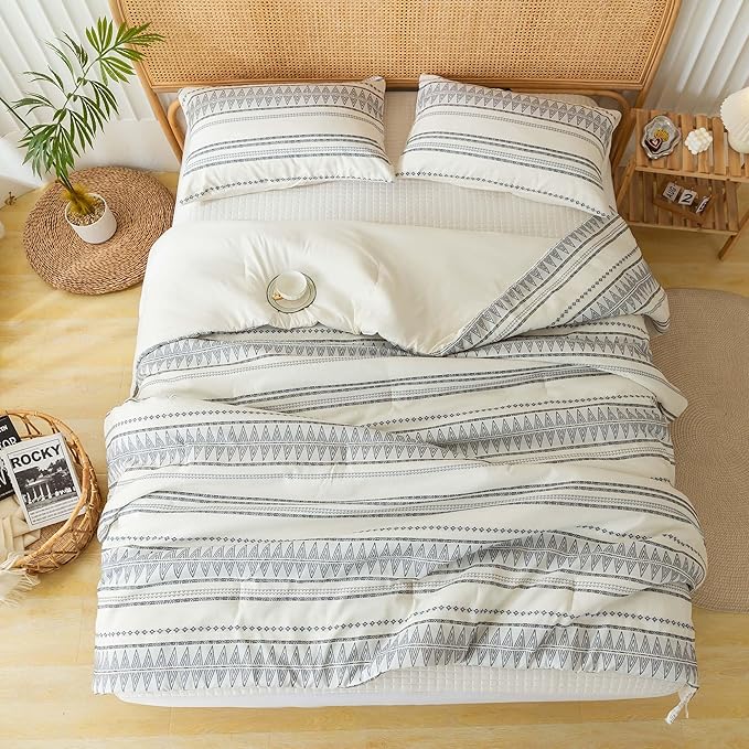 COTTEBED Western Comforter Set Queen Beige Ultra Soft Lightweight Microfiber Bohemian Chic Aztec Comforter 1 Down Comforter Set & 2 Pillowsham for All Season Use,Boho Comforter Set Queen