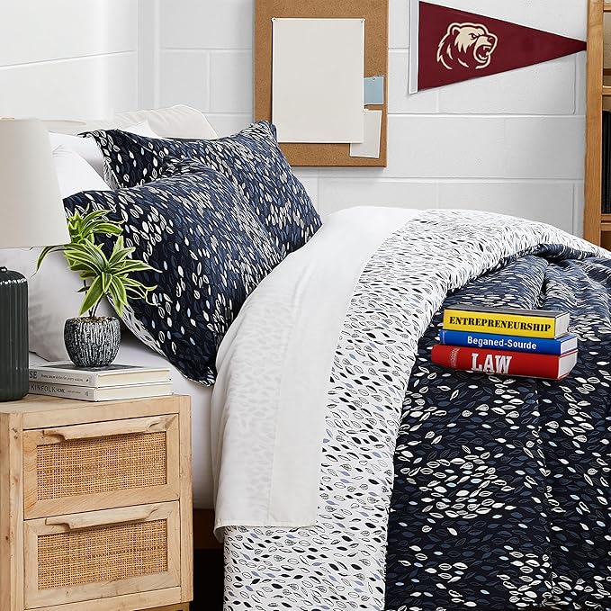 Southshore Fine Living, Inc. Botanical Leaves Collection - 2-Piece Twin Bed Comforter Set, Down Alternative Comforter Set, Microfiber Fabric, Twin XL Bedding Sets Complement Room Décor, Blue