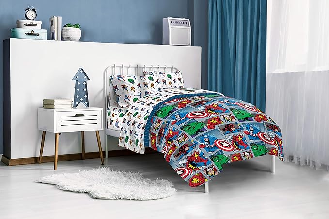 Jay Franco Marvel Avengers Fighting Team 4 Piece Twin Bed Set - Includes Reversible Comforter & Sheet Set Bedding - Super Soft Fade Resistant Microfiber (Official Marvel Product)