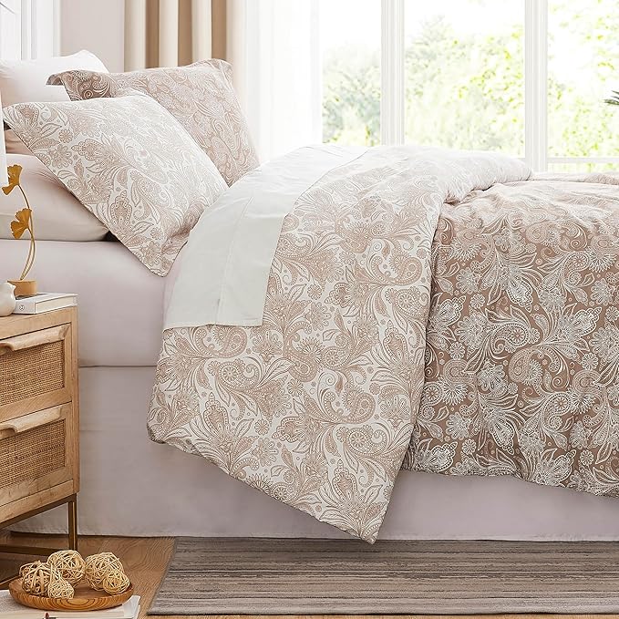Southshore Fine Living, Inc. Extra Long Twin Comforter & Matching Pillow Sham, Reversible Down Alternative Paisley Bedding Set, Taupe/White