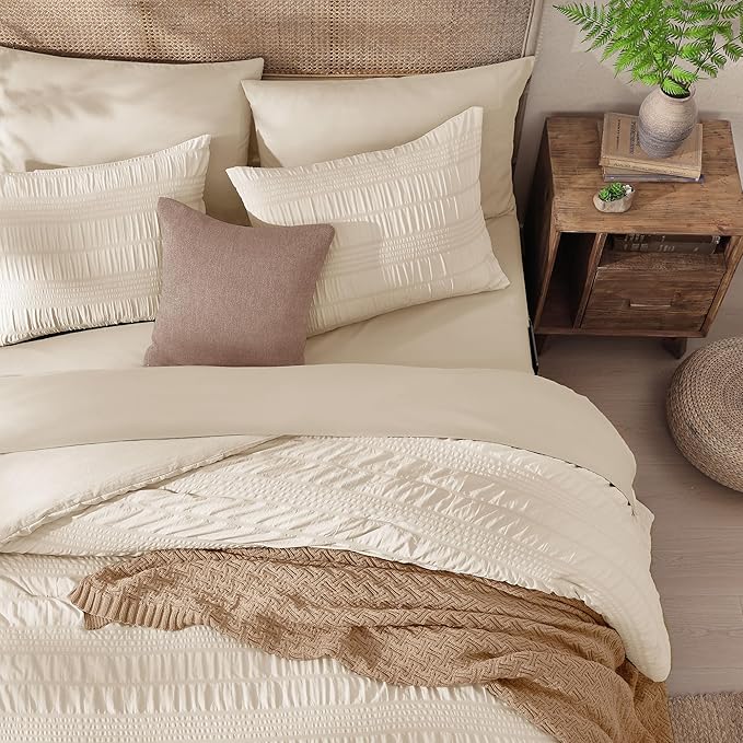 CASAAGUSTO King Size Comforter Set, 7 Pieces Beige Seersucker Bed in a Bag King Soft All Seasons, King Bedding Sets with Comforter, Flat Sheet, Fitted Sheet, 2 Pillow Shams, 2 Pillowcases