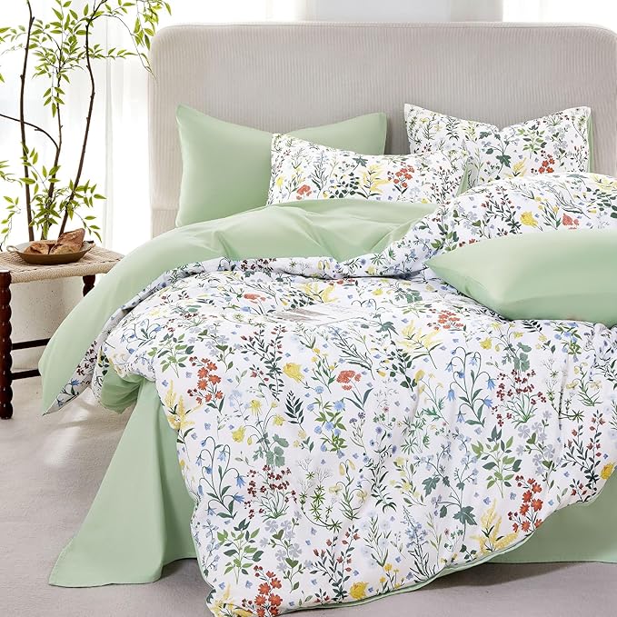 Wake In Cloud - Floral Comforter Set, Shabby Chic Cottage Garden Botanical Flower Style with Elegant Wildflower Pattern, Soft Lightweight Bedding, 3 Pieces, Multicolor Green, Full Size