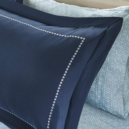 Intelligent Design Complete Bed In A Bag Casual Boho Comforter with Sheet Set Decorative Pillow, All Season Bedding Set, Twin XL, Loretta Navy 7 Piece