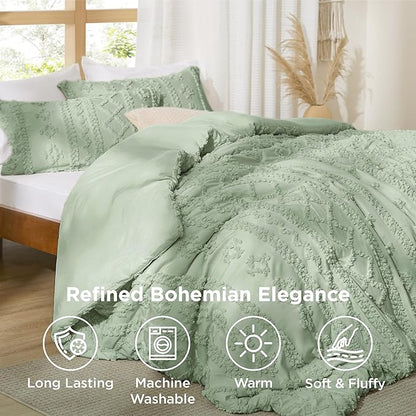 Bedsure Tufted Boho Comforter Set Full Size - Sage Green Boho Bed Set, GentleSoft™ 3 Pieces Farmhouse Shabby Chic Embroidery Bedding, Gifts for Woman, Soft Jacquard Full Comforter for All Seasons