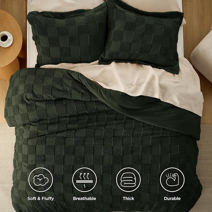 Bedsure California King Size Comforter Set Dark Olive Green, Boho Tufted Bed Set, Checkered Farmhouse Shabby Chic Bedding, 3 Pieces, 1 Plaid Geometric Comforter and 2 Pillow Shams