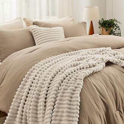 Bedsure Comforter Queen Size 5 Pieces - Queen Size Comforter Set with Fleece Throw Blanket and Decorative Pillow, Lightweiget Bedding Comforter Sets, All Season Bedding Sets, Khaki