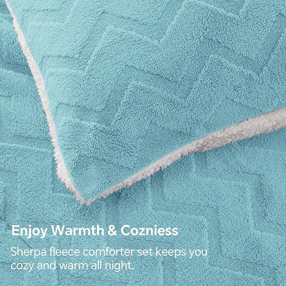 BEDELITE Fluffy King Size Comforter Set - Super Soft Sherpa Light Blue Comforter for King Size Bed, Luxury Warm Bedding Set for Winter, Fuzzy Bed Set 3 Pieces (1 Comforter, 2 Pillowcases)