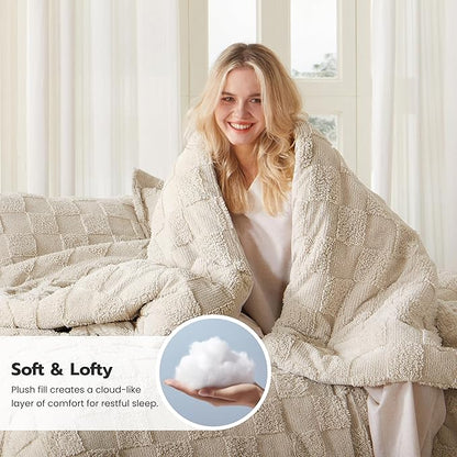 Joiedomi Tufted King Size Comforter Set, 3 Pieces Beige Boho King Bedding Set with 1 Plaid Geometric Comforter and 2 Pillow Shams, Checkered Bed in a Bag for All Seasons