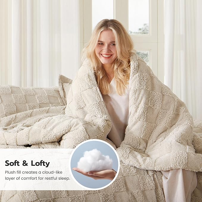 Joiedomi Tufted Full Size Comforter Set, 3 Pieces Beige Boho Full Bedding Set with 1 Plaid Geometric Comforter and 2 Pillow Shams, Checkered Bed in a Bag for All Seasons