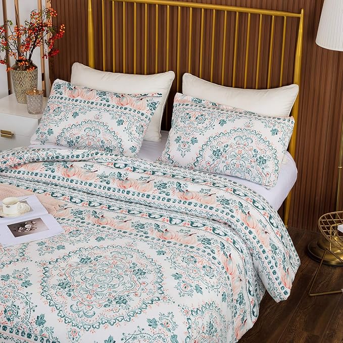 CLOTHKNOW Green Floral Queen Comforter Set Botanical Bedding Comforter Sets Boho Comforter Pumpkin Comforter Queen with 2 x Pillow Cases