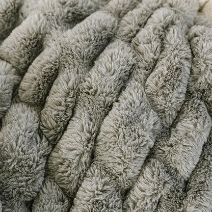 Minky Designs Ash Gray Minky Blanket – Ultra Soft Faux Fur Throw Blanket for Couch, Bed & Home – Fluffy, Warm & Luxurious – Chic Collection (Medium, 50x60)