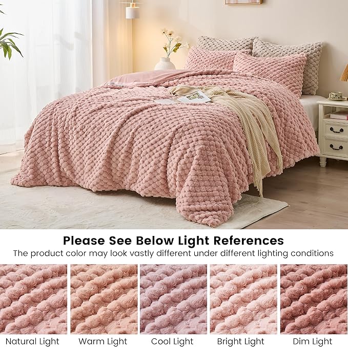 Simple&Opulence Fluffy Faux Fur Comforter Set, Plush Fuzzy Minky Bedding Set, 3 Pieces Warm Soft Comforter Bedding Set for Winter - 1 Shaggy Comforter with 2 Pillow Shams(Queen, Grid - Pink)