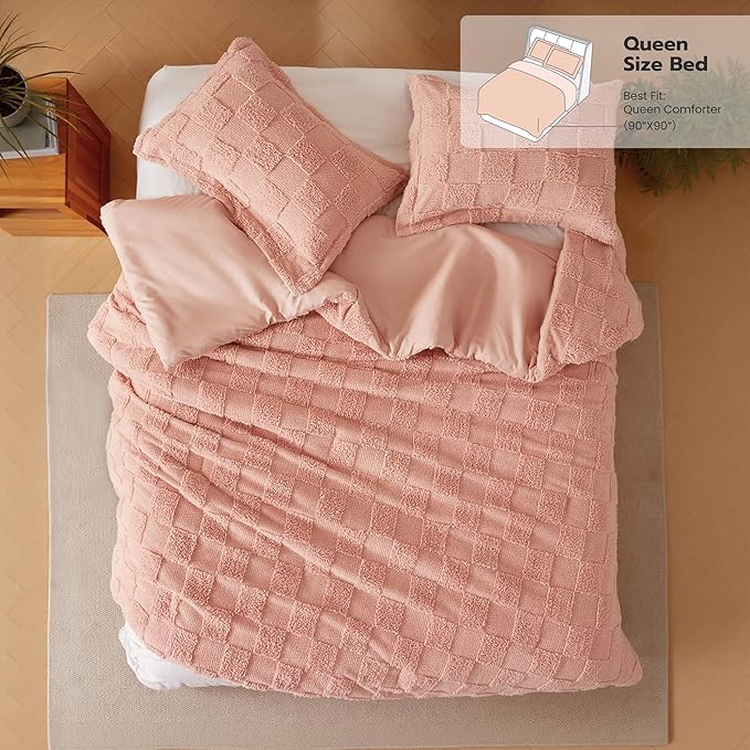Joiedomi Tufted Queen Comforter Set, 3 Pieces Coral Pink Boho Queen Bedding Set with 1 Plaid Geometric Comforter and 2 Pillow Shams, Checkered Bed in a Bag for All Seasons