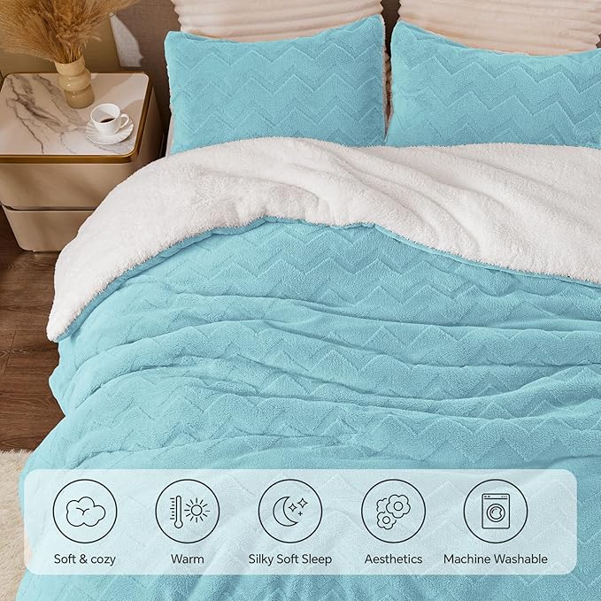 BEDELITE Fluffy Queen Comforter Set - Super Soft Sherpa Light Blue Comforter for Queen Size Bed, Luxury Warm Bedding Set for Winter, Fuzzy Bed Set 3 Pieces (1 Comforter, 2 Pillowcases)