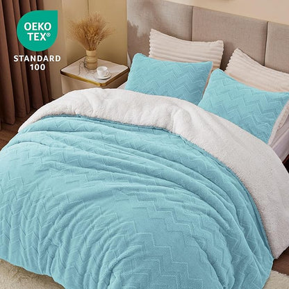 BEDELITE Fluffy Queen Comforter Set - Super Soft Sherpa Light Blue Comforter for Queen Size Bed, Luxury Warm Bedding Set for Winter, Fuzzy Bed Set 3 Pieces (1 Comforter, 2 Pillowcases)