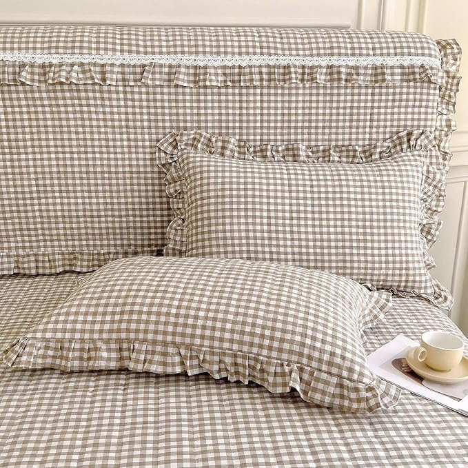 mixinni Vintage Ruffle Tan Gingham Comforter Set 3-Piece Washed Cotton Twin XL Beige Grid Bedding Set with Taupe Geometric Checkered Pattern, Farmhouse Chic Soft Fluffy Comforter for All-Season