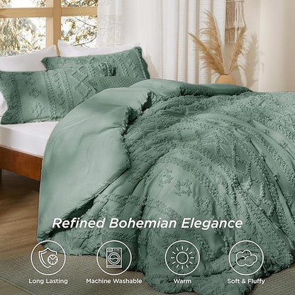 Bedsure Tufted Boho Comforter Set King Size - Green Boho Bed Set, GentleSoft™ 3 Pieces Farmhouse Shabby Chic Embroidery Bedding, Gifts for Woman, Soft Jacquard King Comforter for All Seasons