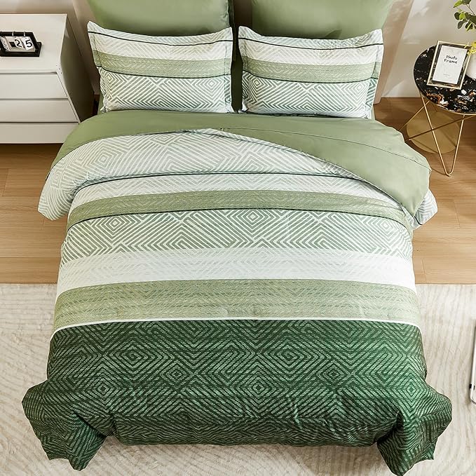 Drucon Christmas Olive Green Striped Comforter Set Queen Size 7 Pieces Reversible Bedding Set, Boho Bed in a Bag, Soft Microfiber Comforter and Sheet Set for All Season