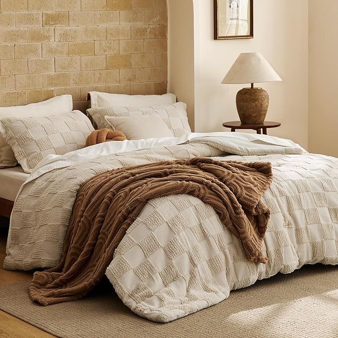 Bedsure Twin/Twin XL Size Comforter Set Beige, Boho Tufted Bed Set, Checkered Farmhouse Shabby Chic Bedding, 2 Pieces, 1 Plaid Geometric Comforter and 1 Pillow Sham
