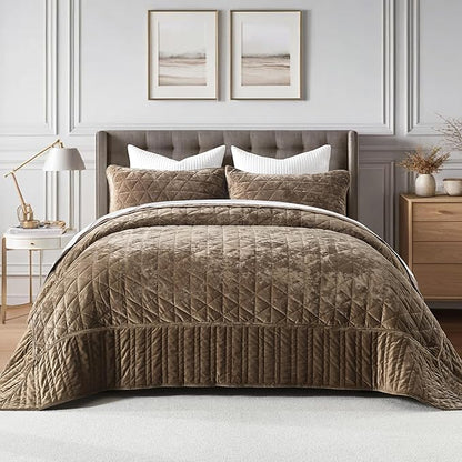Homzard Velvet California King Size Comforter Set, Mocha Brown Quilt Bedding Set (118”*106”) with 2 Pillow Shams, Patchwork Bedspread Set, Lightweight Bedding Coverlet 3 Piece
