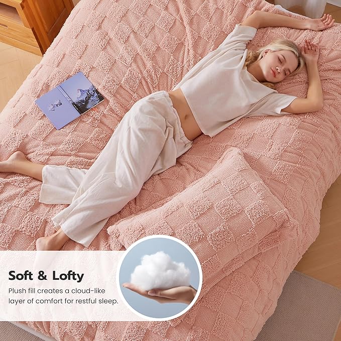 Joiedomi Tufted King Size Comforter Set, 3 Pieces Coral Pink Boho King Bedding Set with 1 Plaid Geometric Comforter and 2 Pillow Shams, Checkered Bed in a Bag for All Seasons