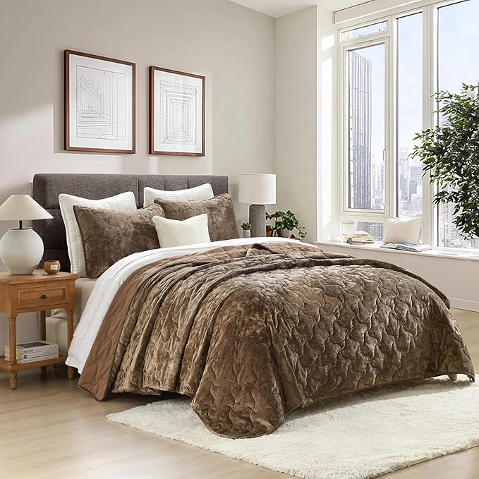 Homzard Luxury Velvet Quilt Set Queen Size Bedding, Mocha Brown Comforter Set, Ultra-Soft Striped Channel Stitch All Season Comforter, Thermal Bedspread Coverlet with 2 Pillow Shams