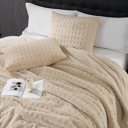 Amélie Home Waffle Comforter King Size Set, Khaki Fleece Beding Set, Fluffy Plush Bedding Set for Winter，Super Soft Warm,3 Pieces, 1 Cozy Comforter and 2 Pillowcases