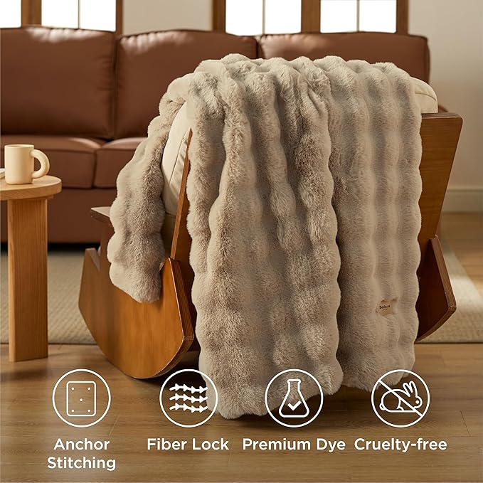 Bedsure GentleSoft Fluffy Fuzzy Twin Blanket, Soft Cozy Fleece Faux Fur Blanket, Pink Decorations Minky Velvet Couch Cover, Thick Warm Plush Women Men Birthday Gifts, 870GSM, Beige