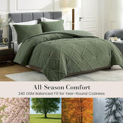 Amélie Home Queen Comforter Set, 3 Piece Green Jacquard Bedding Set with 2 Pillow Cases, Soft Microfiber Diamond Design, Lightweight All-Season for Bedroom & Dorm
