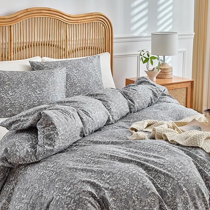 Ultra Soft 3 Pieces Floral Comforter Set, 68x90 Warm Lightweight Bedding Set with 2 Pillowcases Grey Alternative Botanical Comforter Set Gifts for Girls, Men, Twin XL