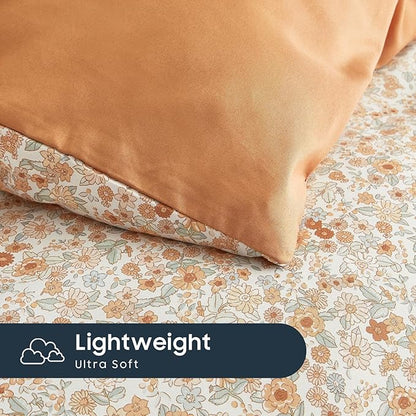 Wake In Cloud - Floral Comforter Set, Cute Vintage Flower Cottagecore Aesthetic for Women Teen Girls, Soft Lightweight Dorm Bedding, 3 Pieces, Cream Orange, Twin/Twin XL Size