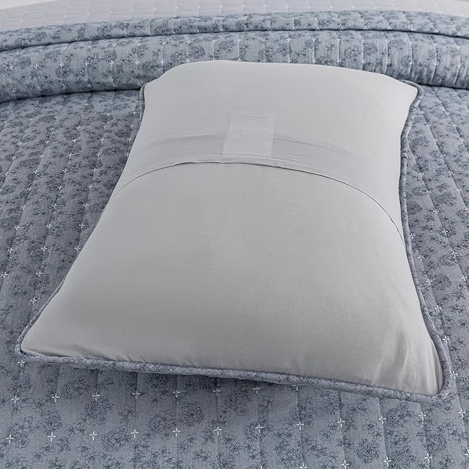 Soul & Lane Blue Whisper Cotton Quilt Set - King Size with 2 Shams, Geometric Quilted Comforter, Lightweight Modern Diamond Bedspread in Blue Tones, Diamond Stitched Bedding