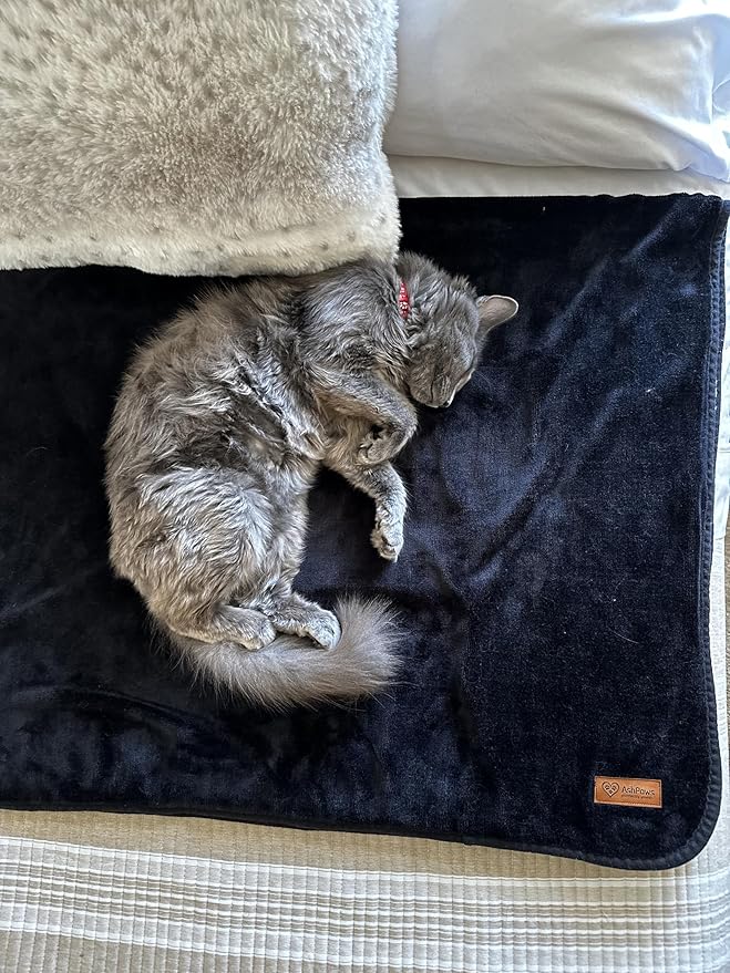 Sherpa Dog & Cat Blanket – Cozy Soft Fleece Comfort for Your Furry Family