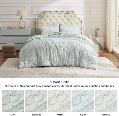 Bedsure King Size Comforter Set, GentleSoft™ 3 Pieces Bow Cute Bedding Green Room Decor Aesthetic, King Bedding Set Gifts for Her Women, 1 Bed Green Comforter, 2 Pillow Shams, 104x90 Inches
